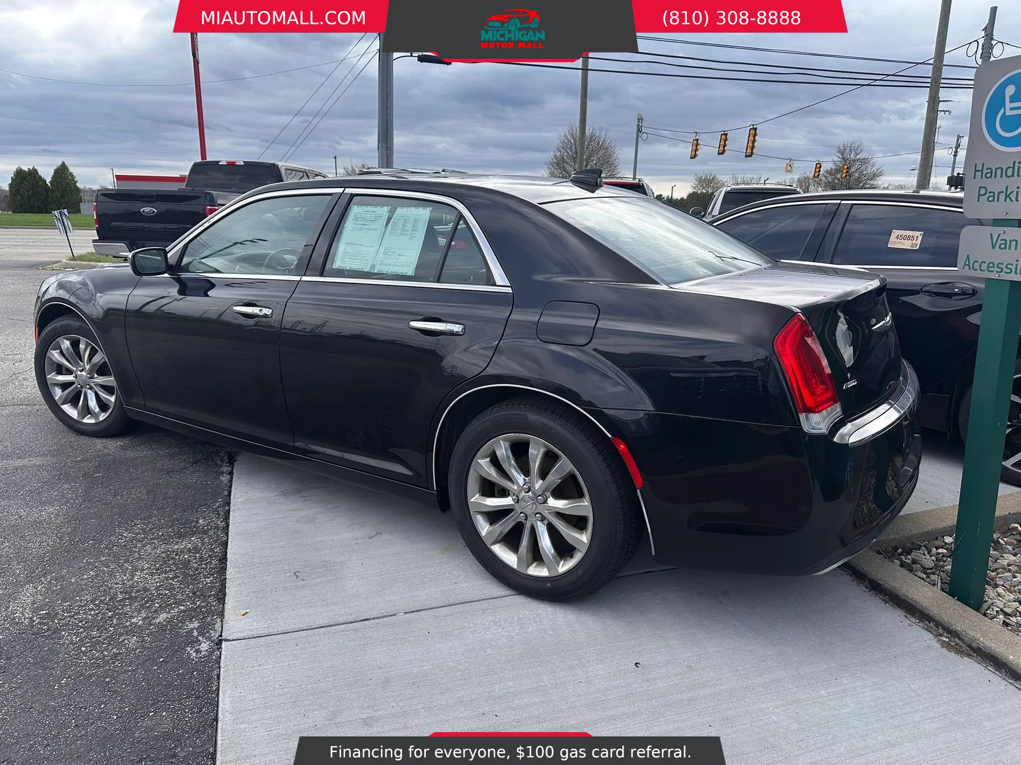 Used 2016 Chrysler 300 C AWD/4WD image 4