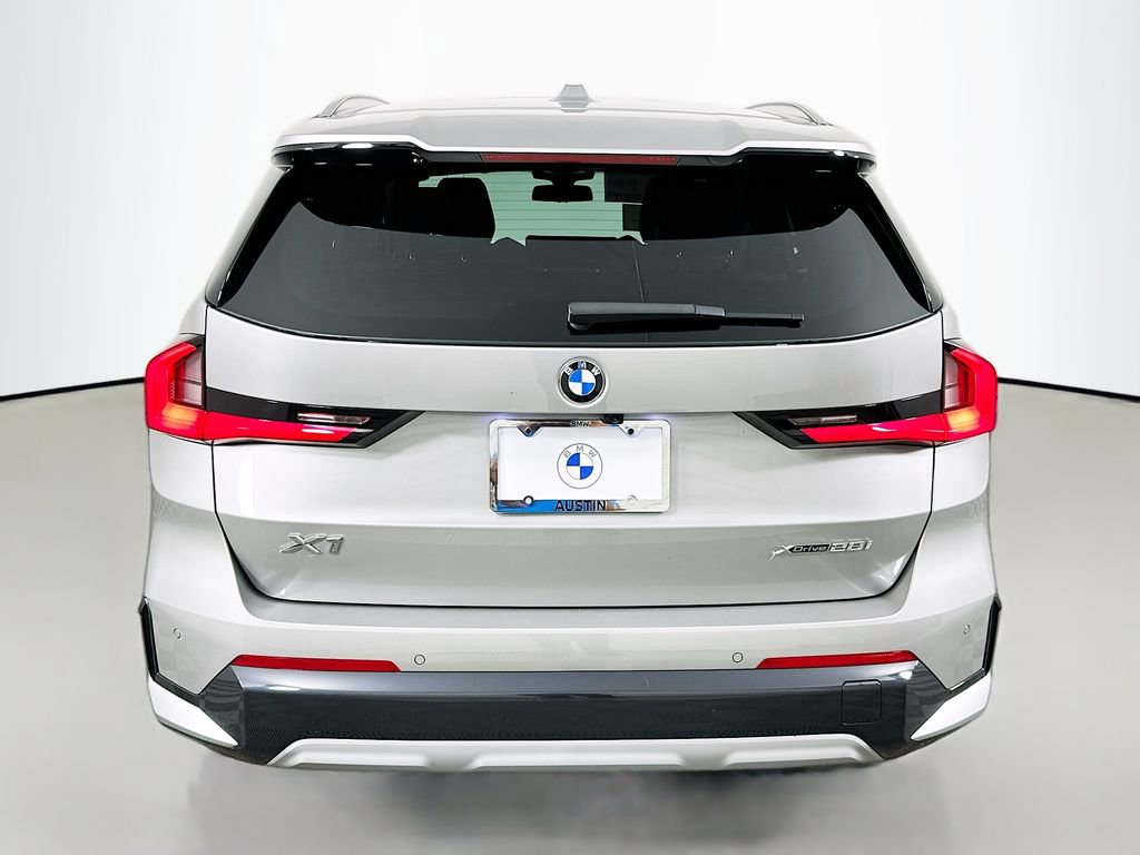 Used 2025 BMW X1 xDrive28i w/ Premium Package image 6