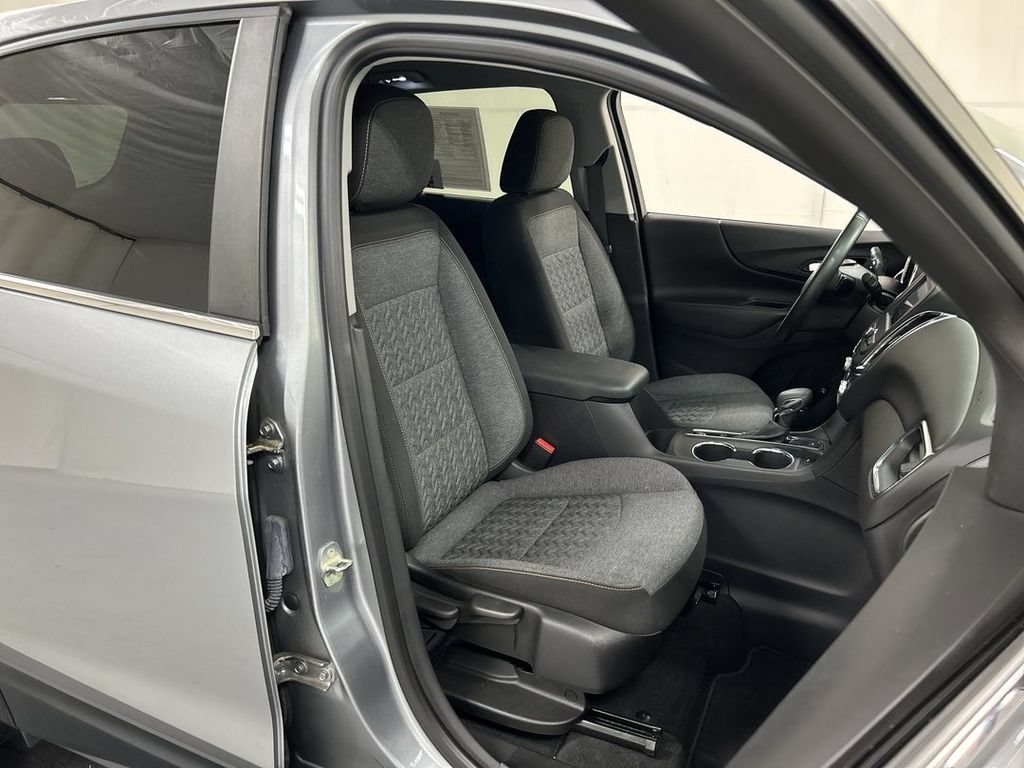 Used 2023 Chevrolet Equinox LT AWD/4WD image 22