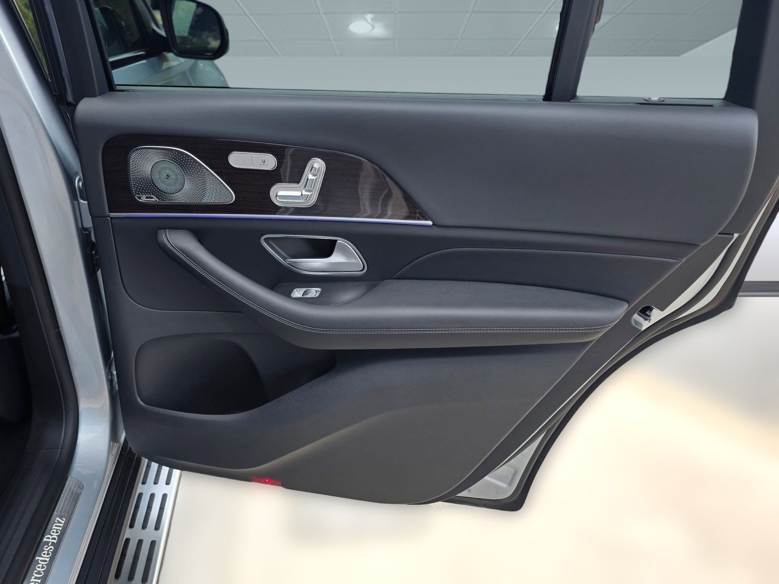 New 2026 Mercedes-Benz GLS 450 4MATIC image 20