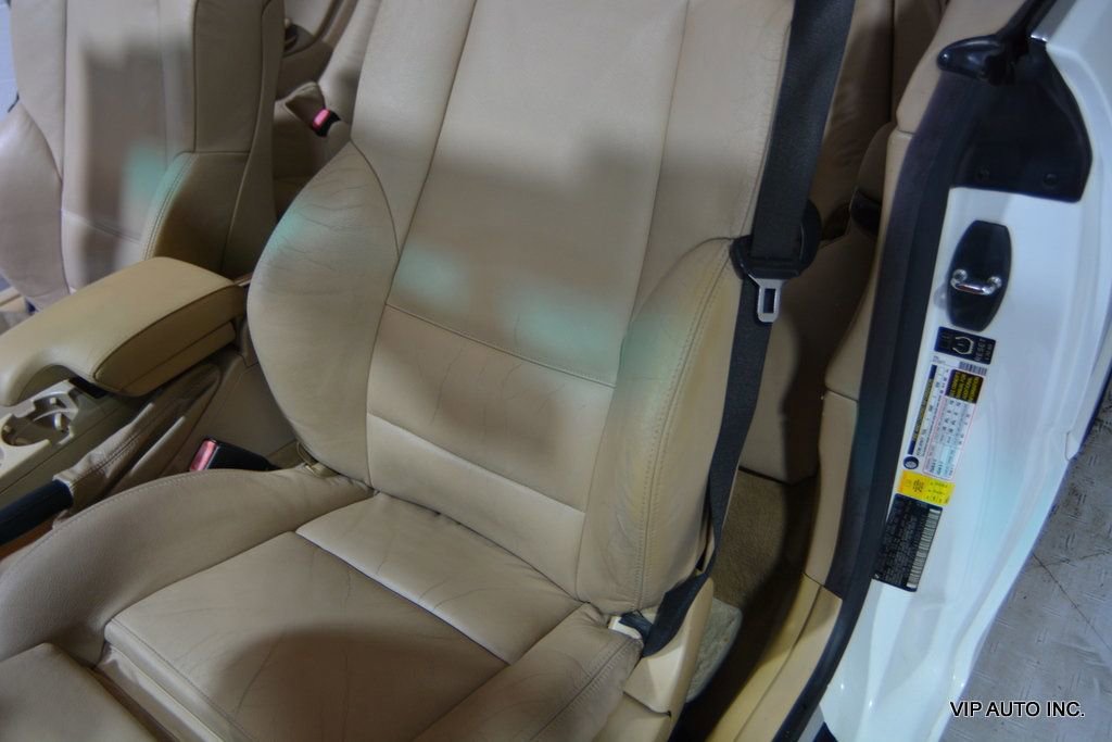 Used 2005 BMW 330Ci Convertible image 21