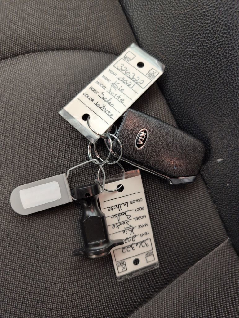 Used 2021 Kia Forte GT-Line image 42