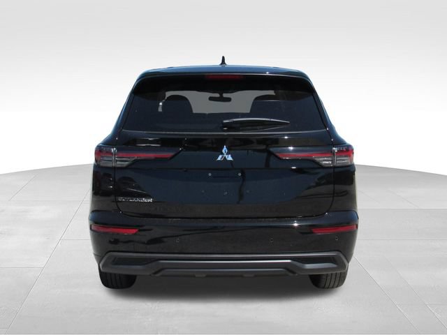 New 2026 Mitsubishi Outlander ES FWD image 4