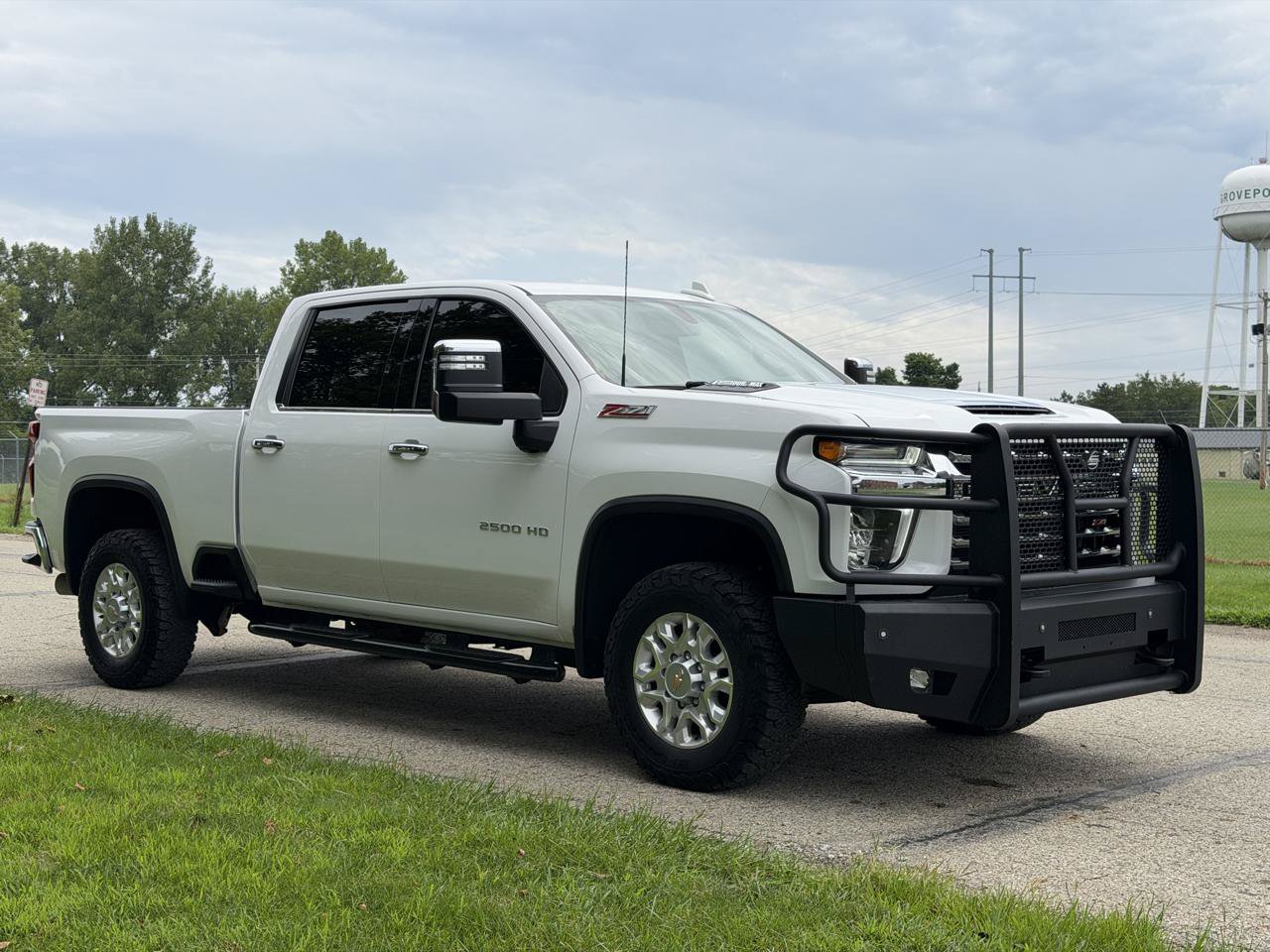 Used 2023 Chevrolet Silverado 2500 LTZ w/ LTZ Plus Package AWD/4WD image 8