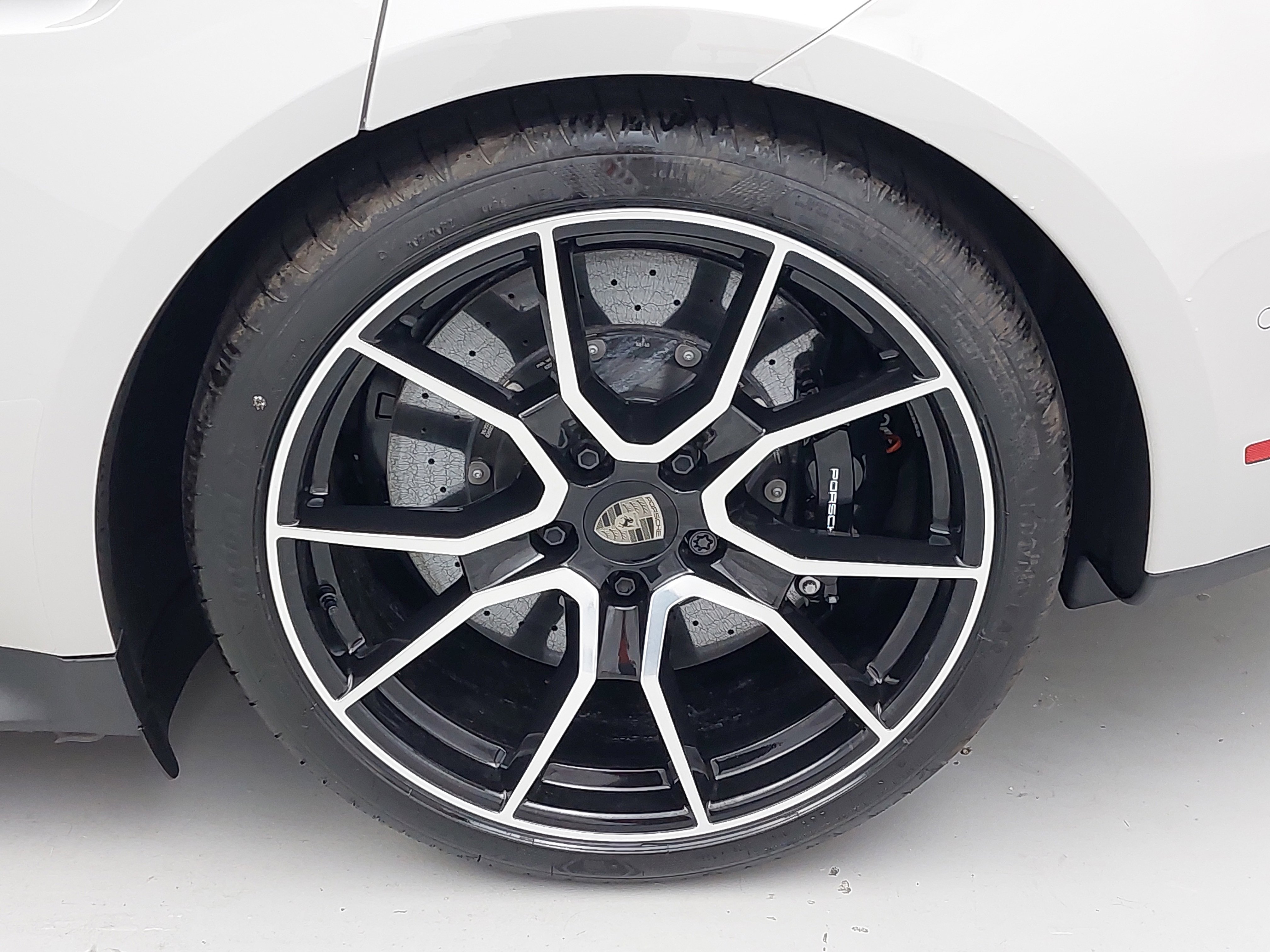 New 2025 Porsche Taycan Turbo S image 35