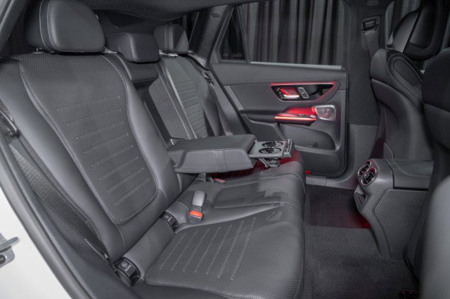 New 2026 Mercedes-Benz GLC 350e 4MATIC image 12