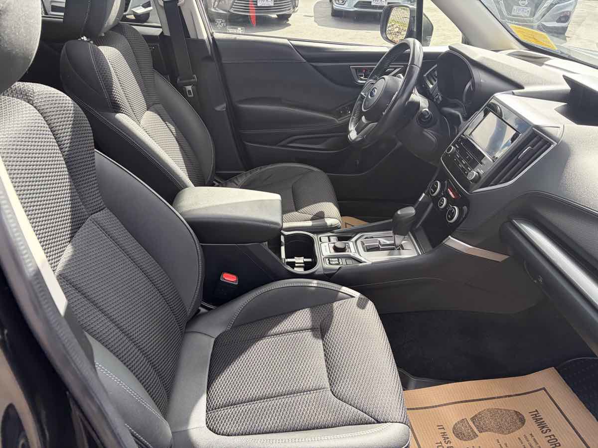 Used 2019 Subaru Forester Premium AWD/4WD image 26