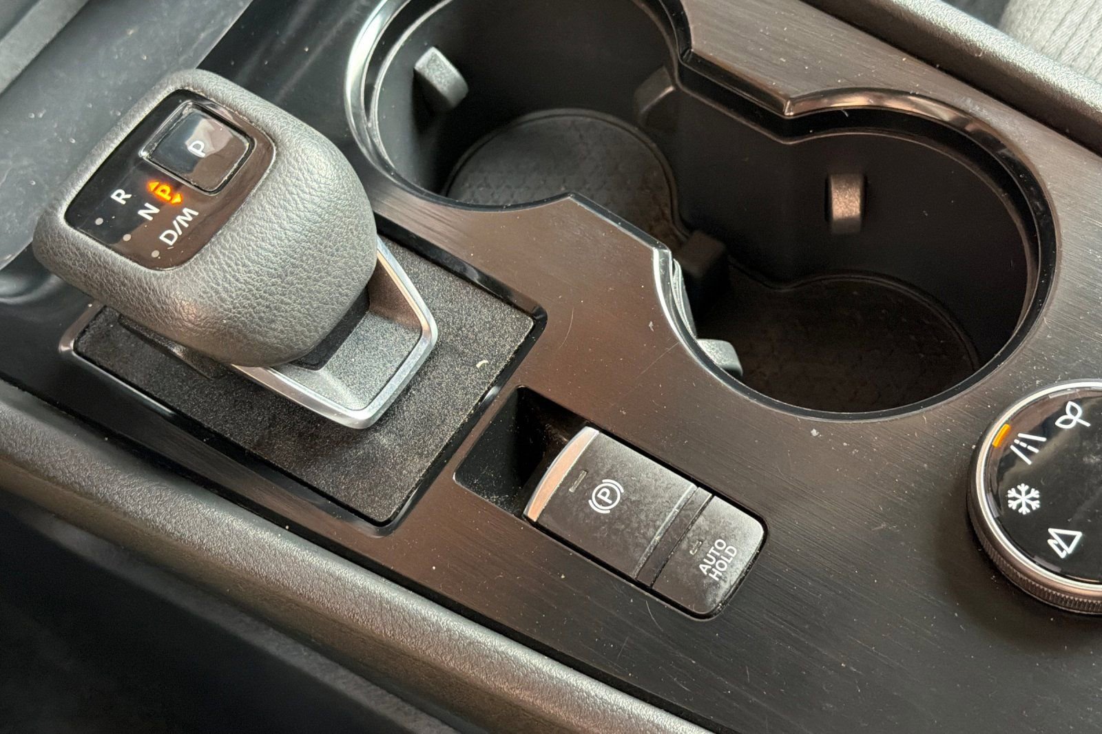 Used 2023 Nissan Rogue SV image 21