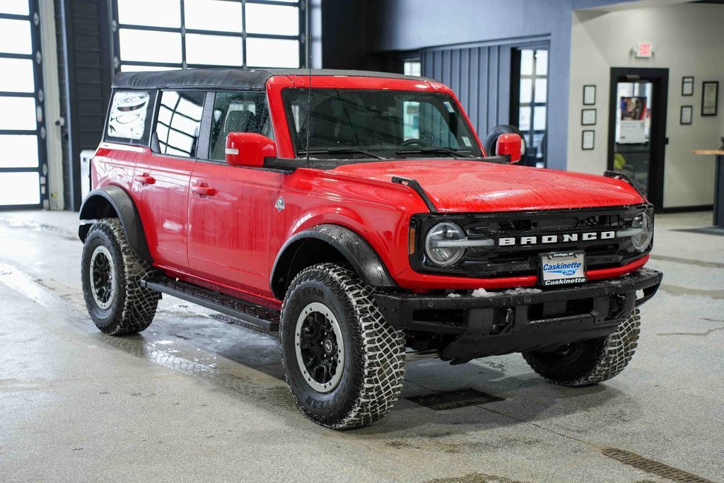 Used 2024 Ford Bronco Outer Banks w/ Sasquatch Package image 3