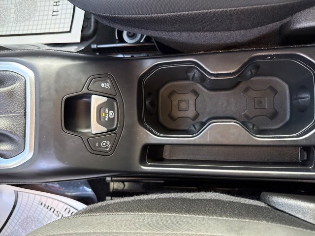 Used 2023 Jeep Renegade Latitude image 31