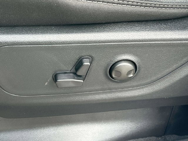 New 2027 RAM 1500 4x4 Crew Cab image 24