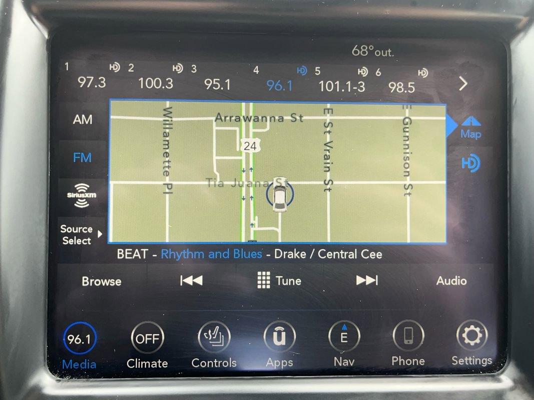 Used 2023 Chrysler 300 S image 25