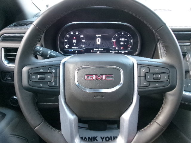 Used 2023 GMC Yukon SLT w/ SLT Premium Package image 21