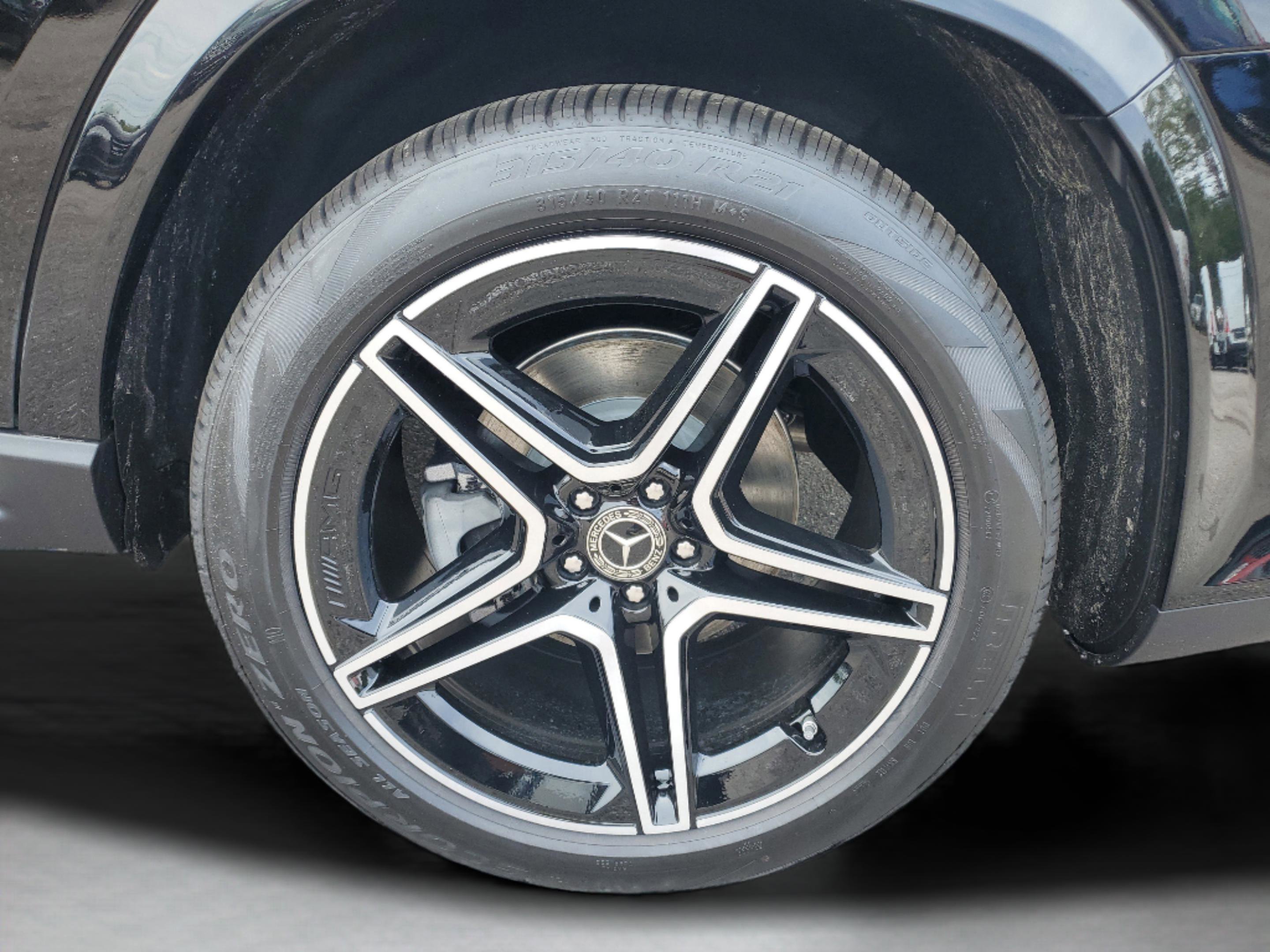 Certified 2026 Mercedes-Benz GLS 450 4MATIC image 40