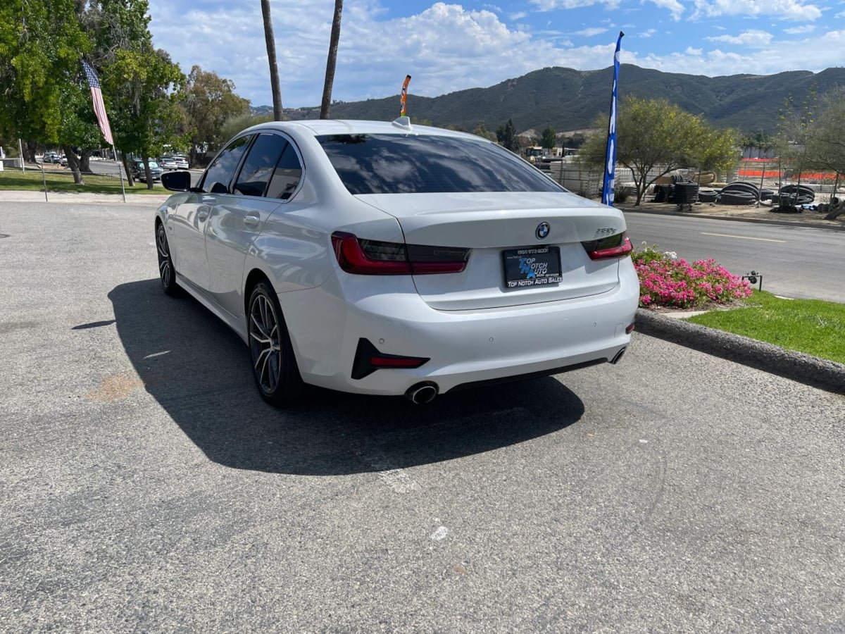 Used 2022 BMW 330e w/ Driving Assistance Package RWD image 7