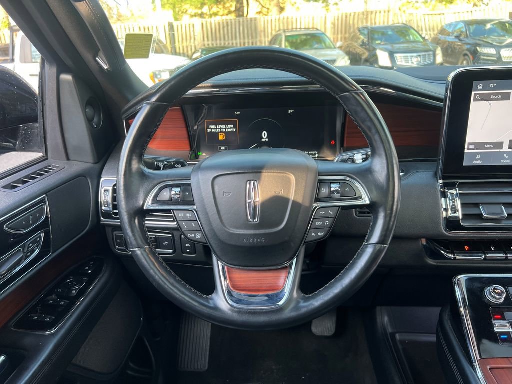 Used 2021 Lincoln Navigator Reserve image 30