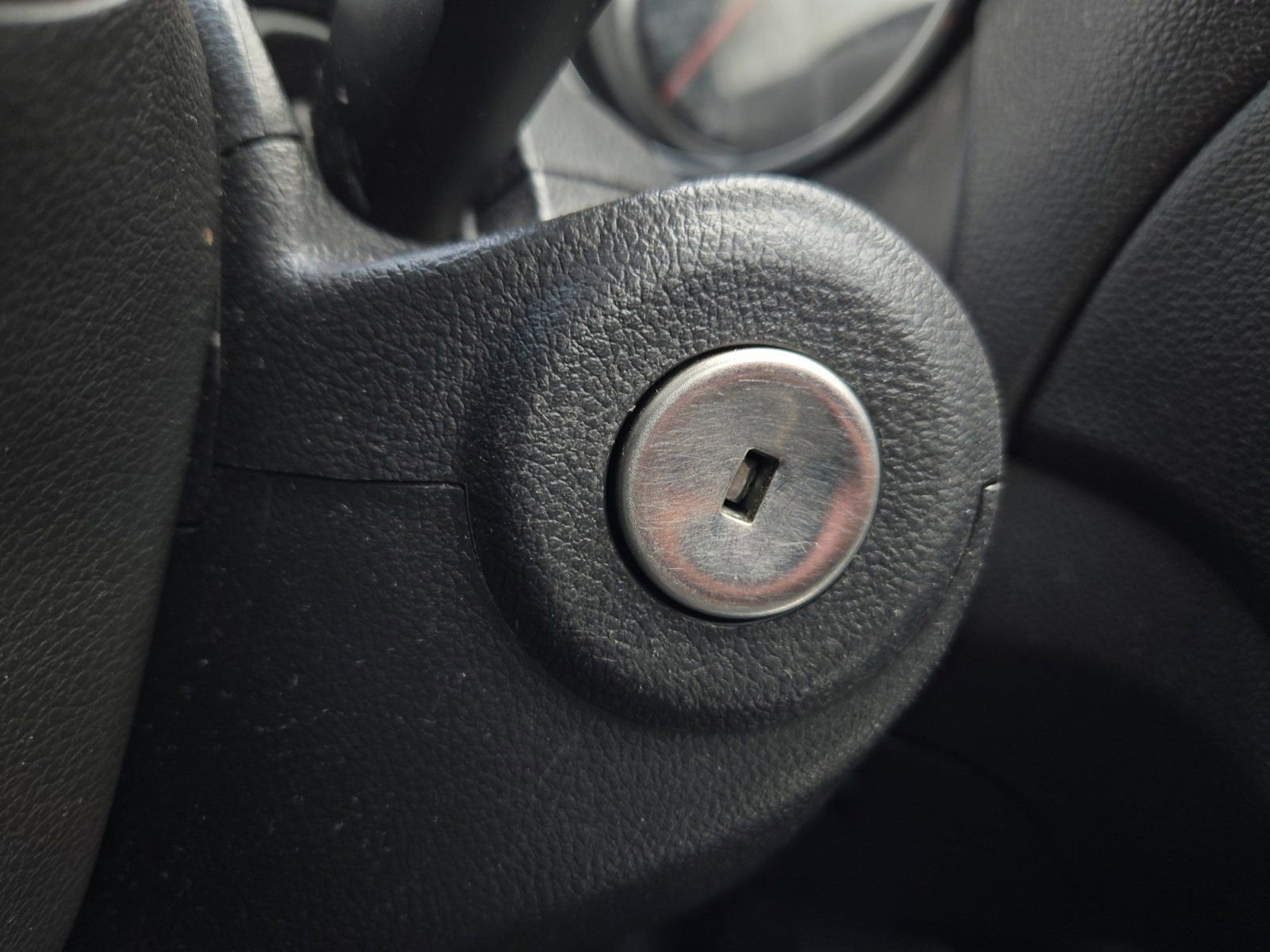 Used 2016 Buick Encore Convenience FWD image 17