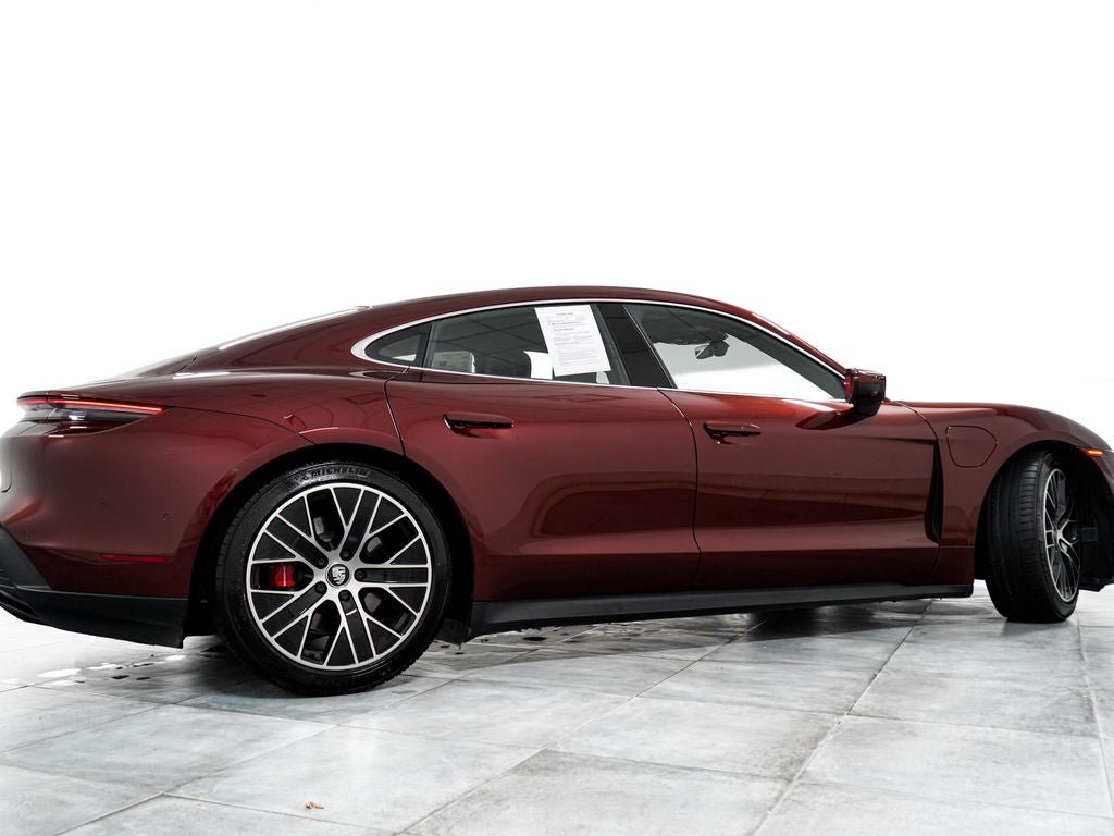 Used 2022 Porsche Taycan 4S AWD/4WD image 7