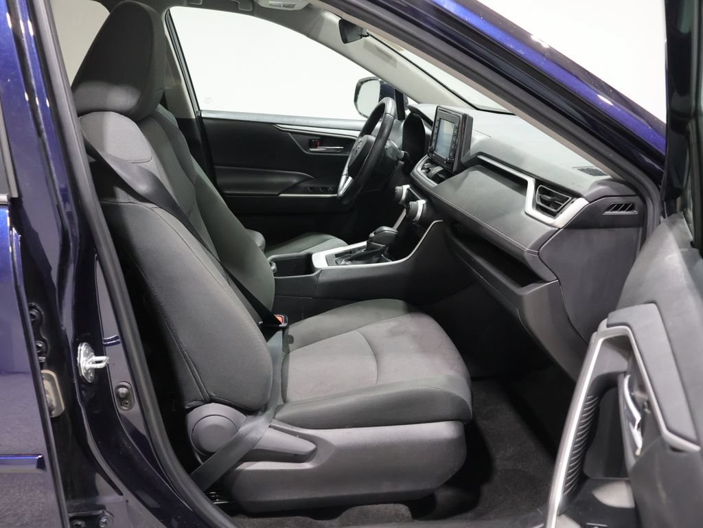 Used 2022 Toyota RAV4 XLE w/ Convenience Package AWD/4WD image 25