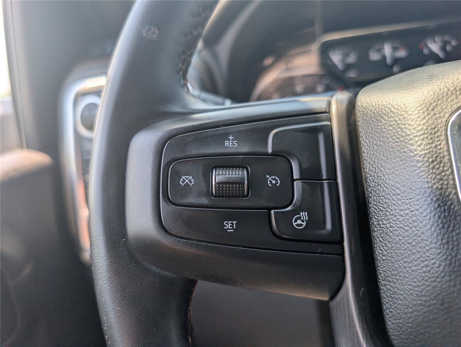 Used 2023 GMC Sierra 2500 AT4 w/ AT4 Preferred Package AWD/4WD image 23