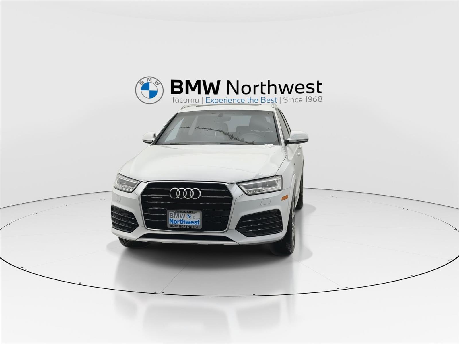 Used 2018 Audi Q3 2.0T Premium Plus w/ Premium Plus Package AWD/4WD image 8