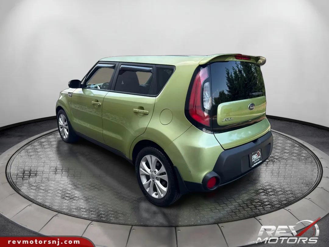 Used 2014 Kia Soul + FWD image 3