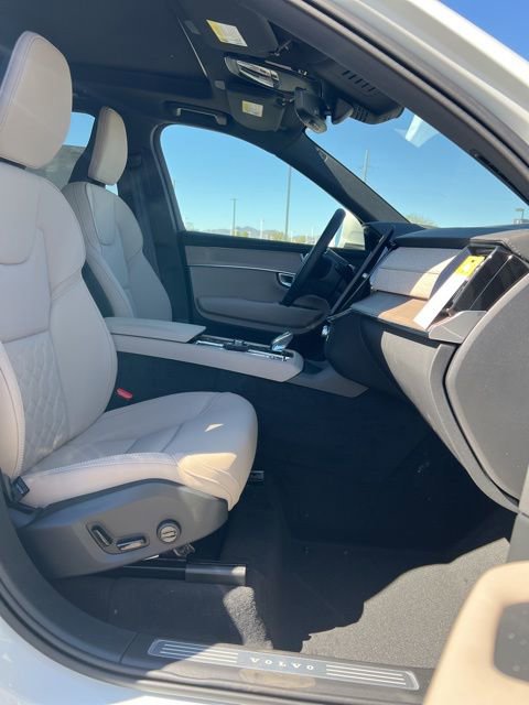 New 2026 Volvo XC90 B5 Core image 31