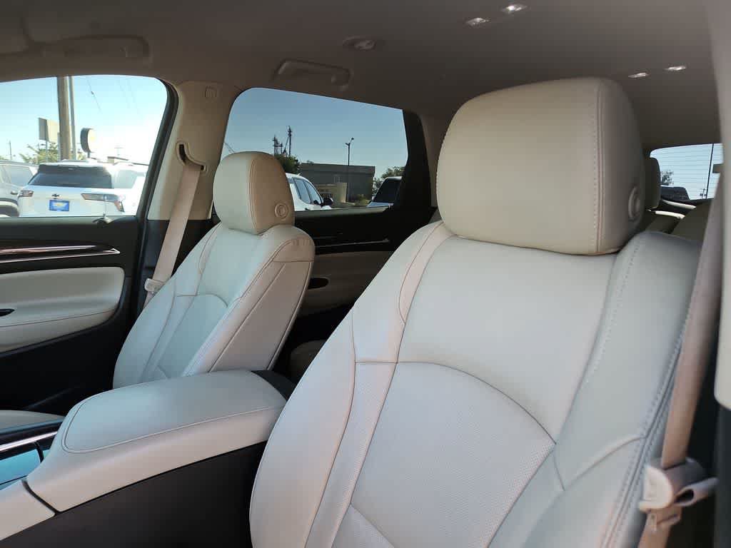 Used 2020 Buick Enclave Essence w/ Trailering Package, 5000 lbs. FWD image 15