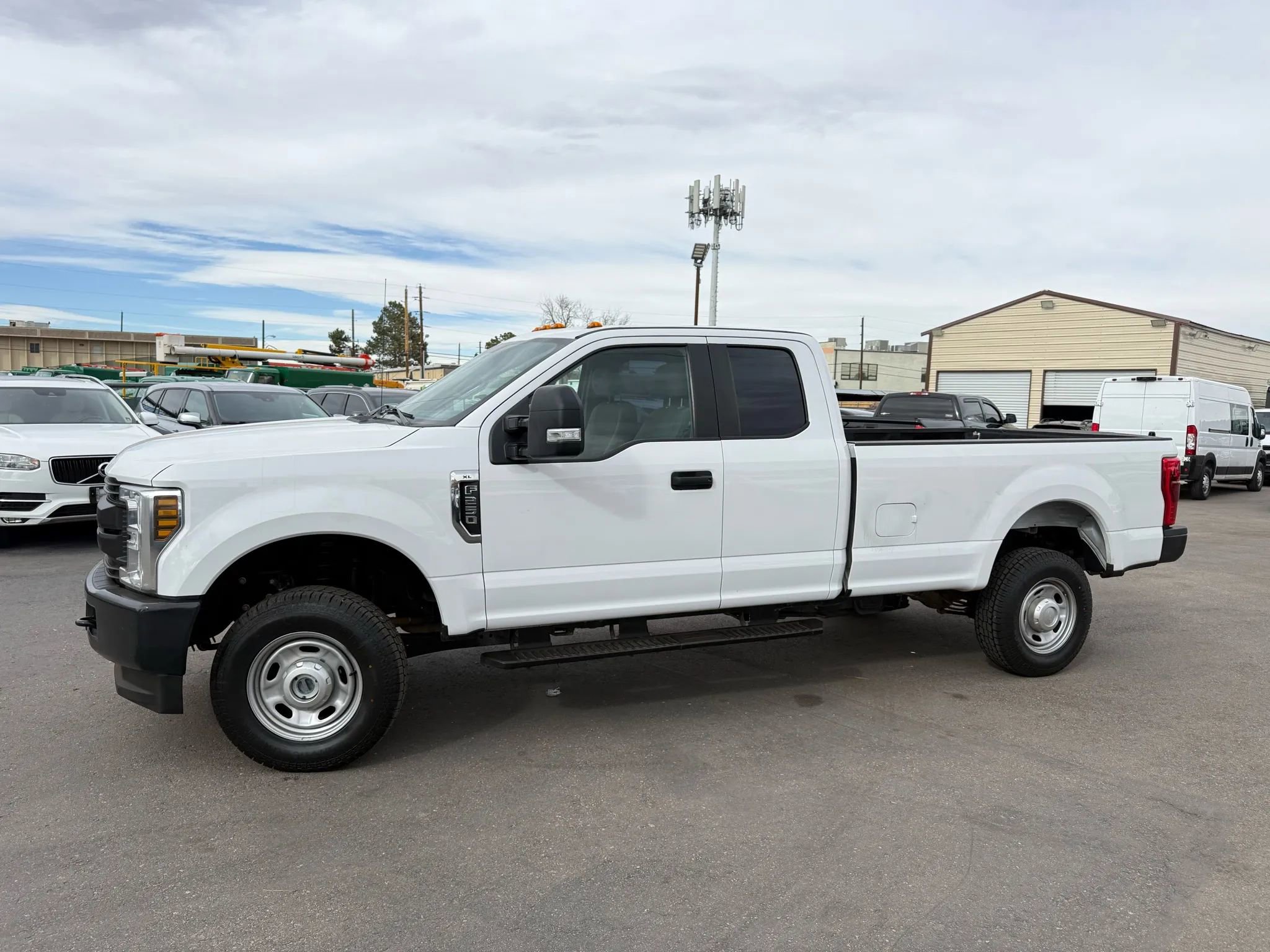 Used 2019 Ford F250 XL w/ Power Equipment Group AWD/4WD image 3
