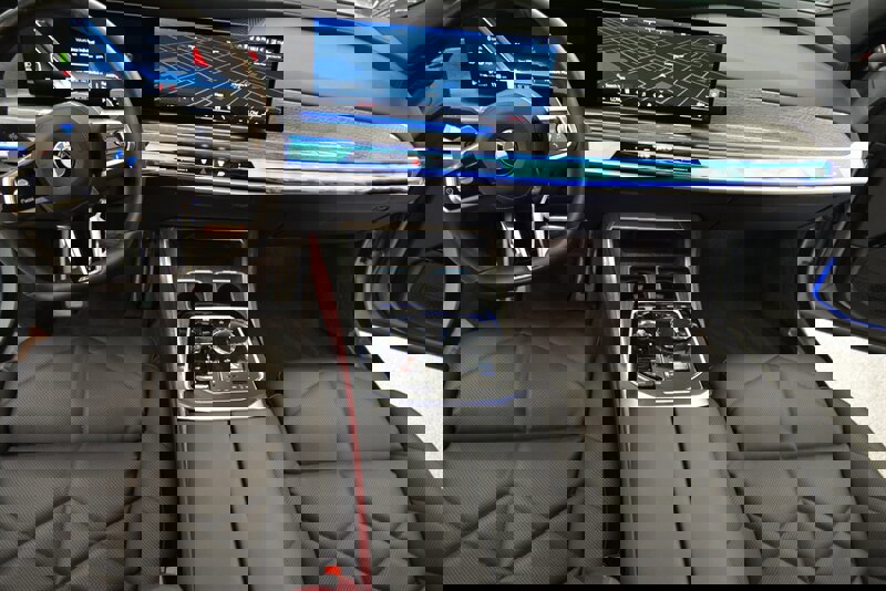 Used 2024 BMW 740i w/ M Sport Professional Package image 17