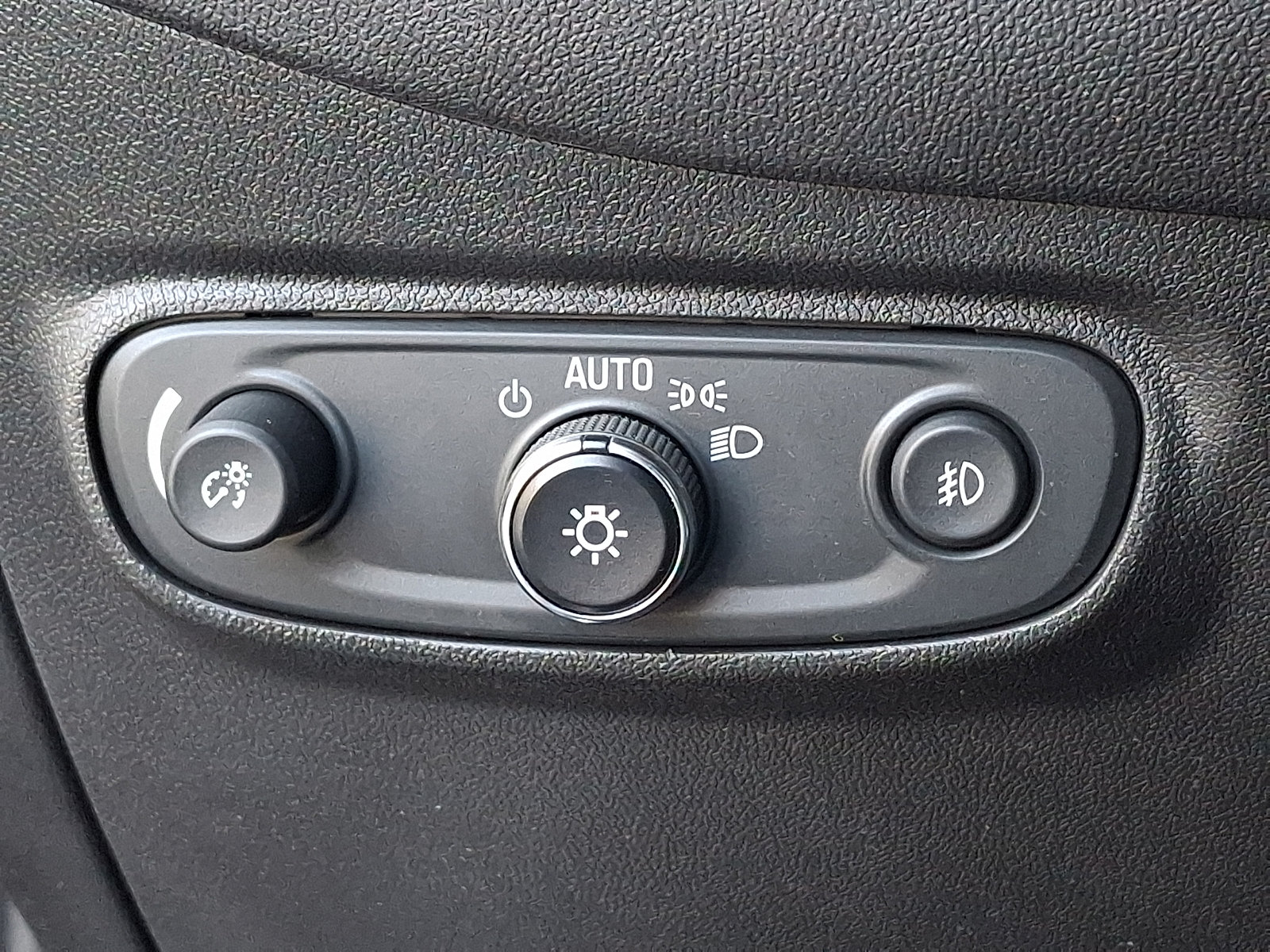 Used 2020 Chevrolet Equinox Premier AWD/4WD image 25