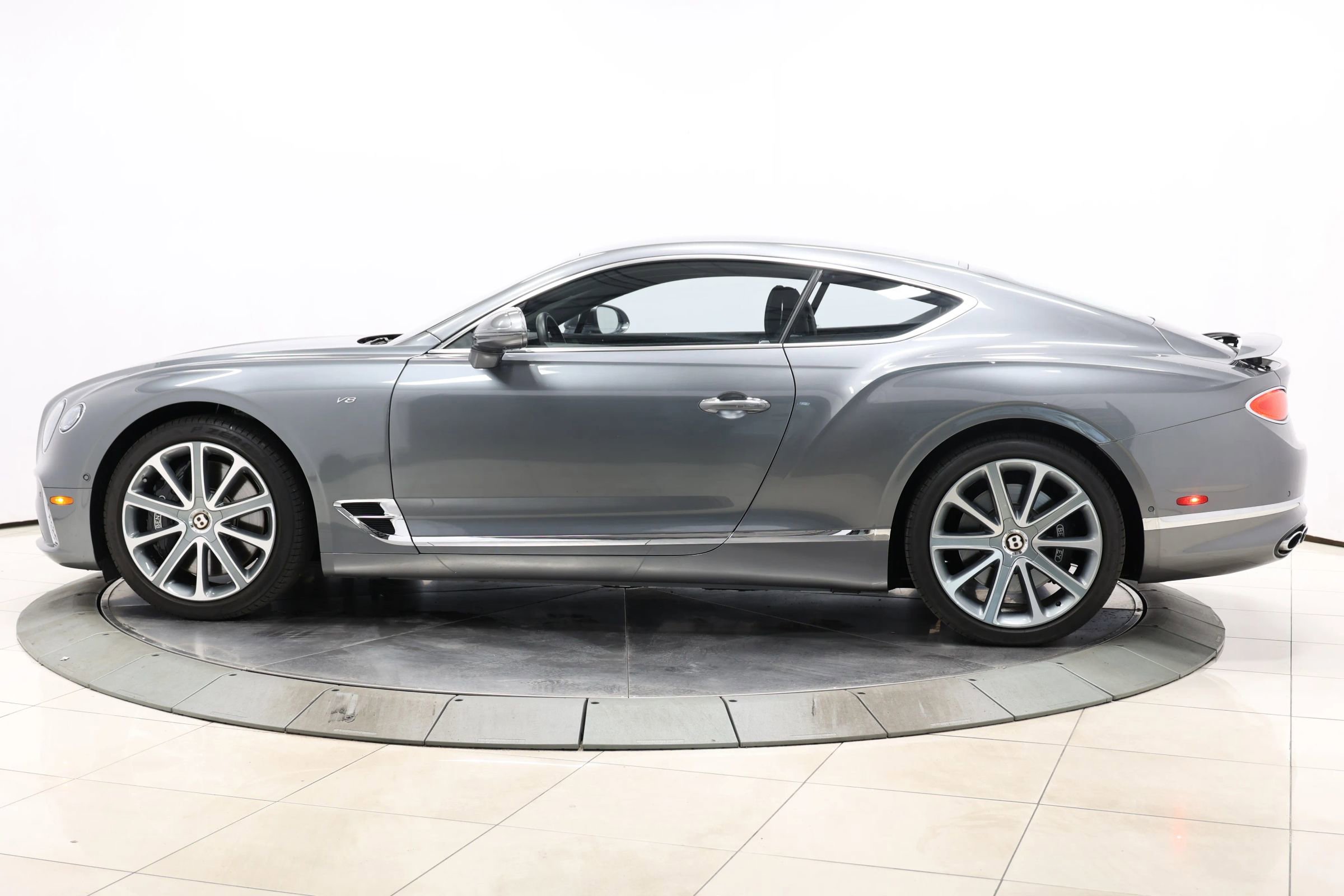 Used 2020 Bentley Continental GT image 9