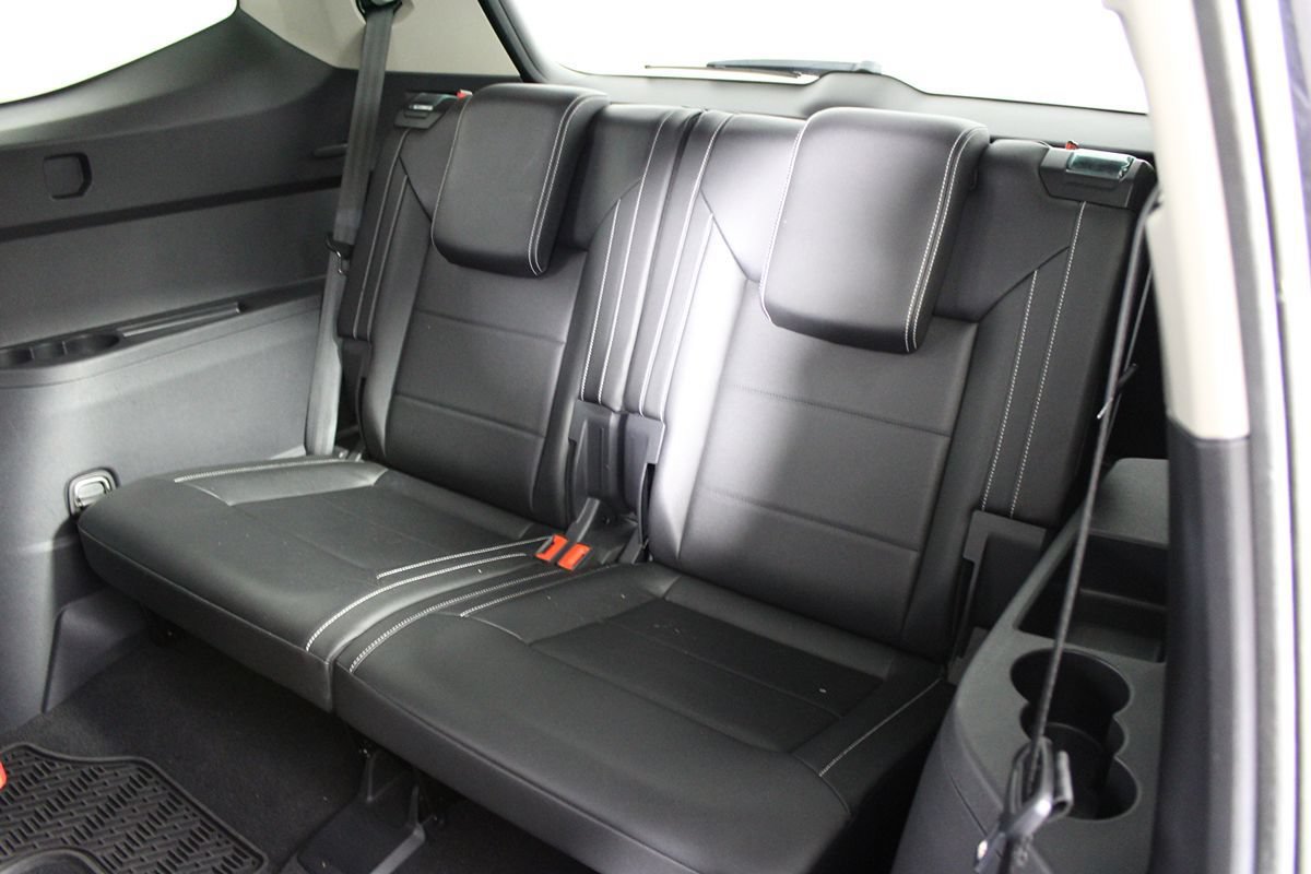 Used 2023 Volkswagen Atlas SE w/ Panoramic Sunroof Package FWD image 31