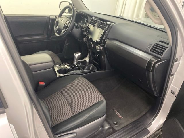 Certified 2022 Toyota 4Runner TRD Off-Road AWD/4WD image 29