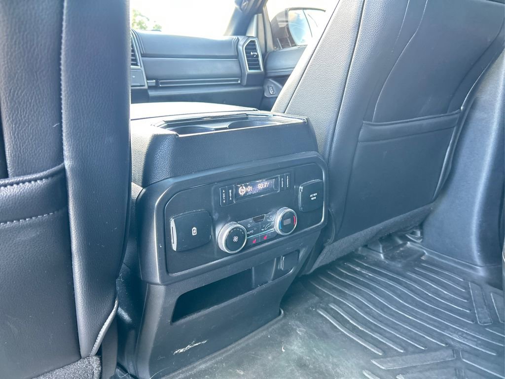 Used 2019 Ford Expedition Limited w/ Special Edition Package RWD image 18