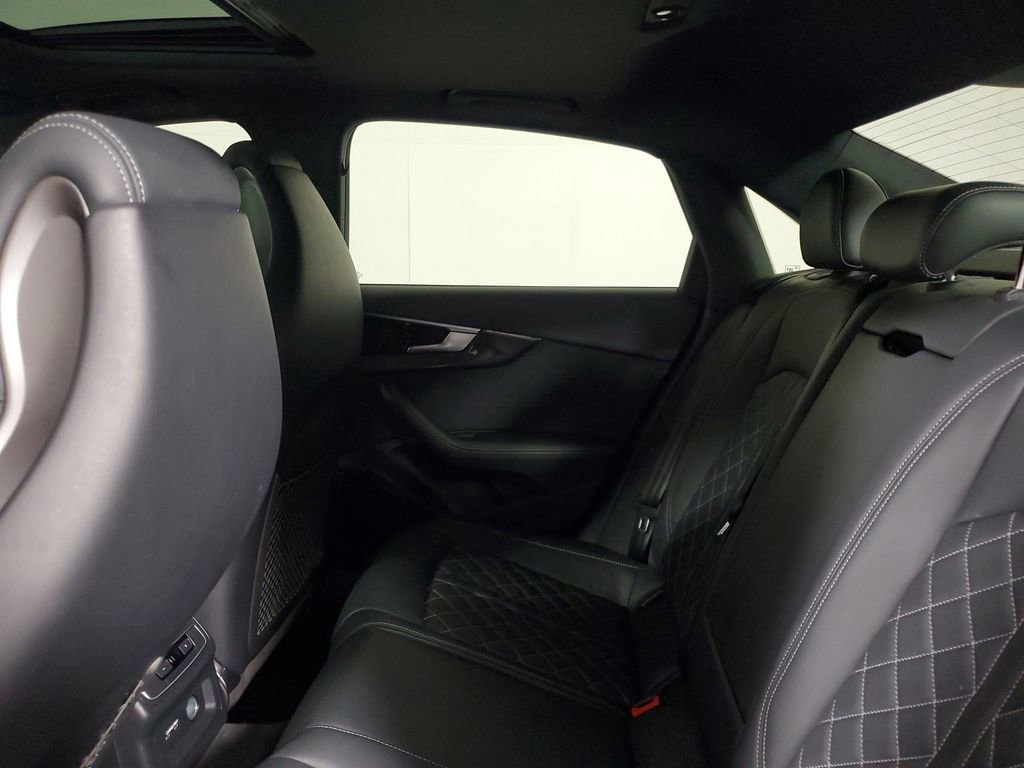Used 2023 Audi S4 Premium Plus image 10