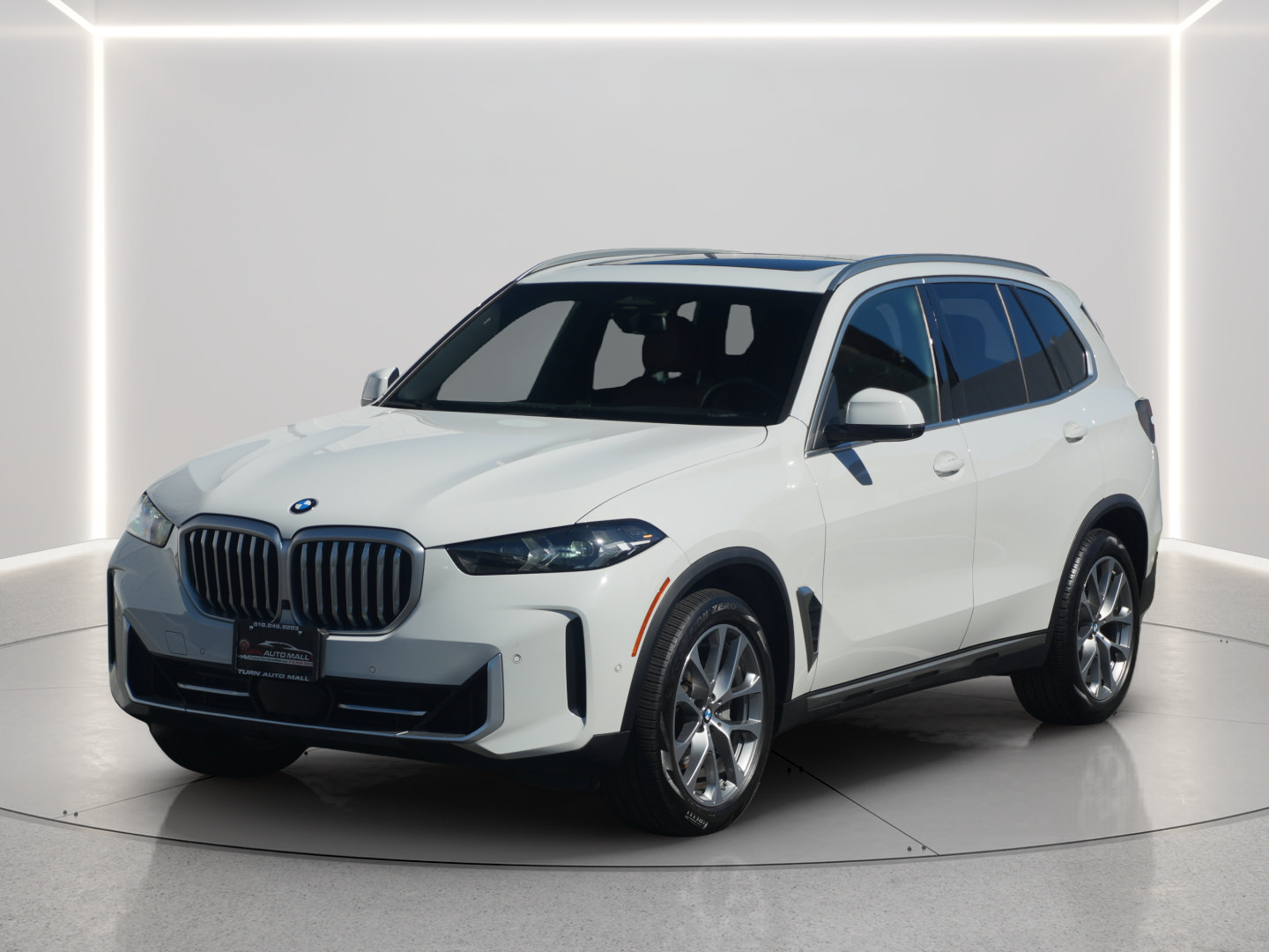 Used 2024 BMW X5 xDrive40i w/ Parking Assistance Package