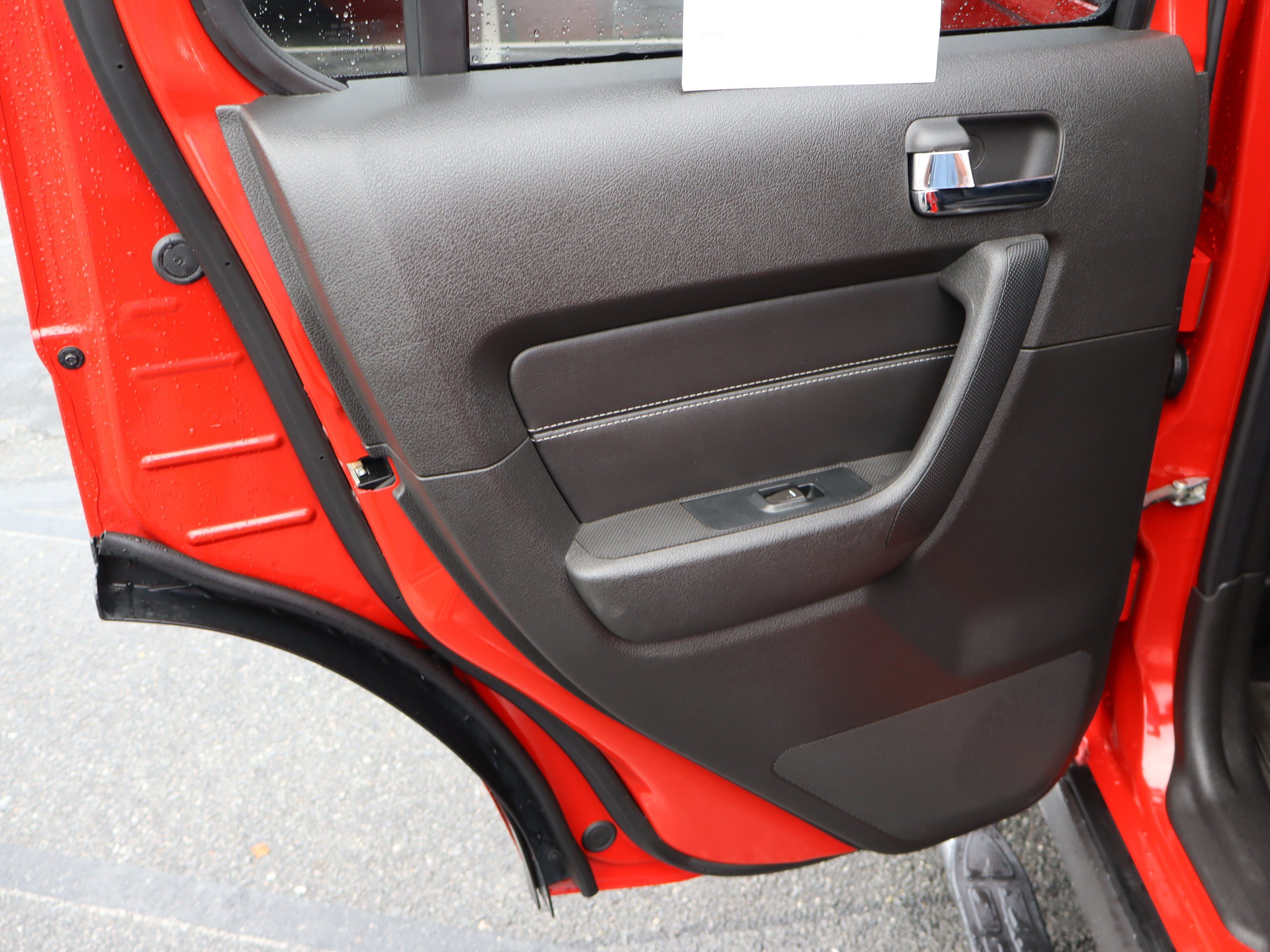 Used 2007 HUMMER H3 w/ Chrome Appearance Package AWD/4WD image 29