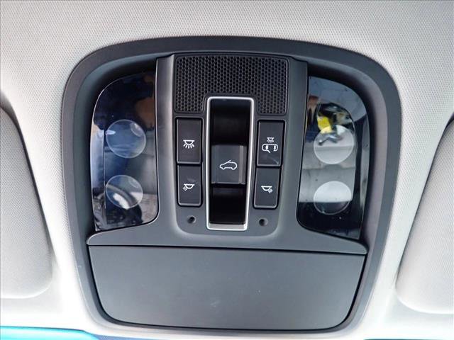 Used 2017 Kia Sorento SX AWD/4WD image 23