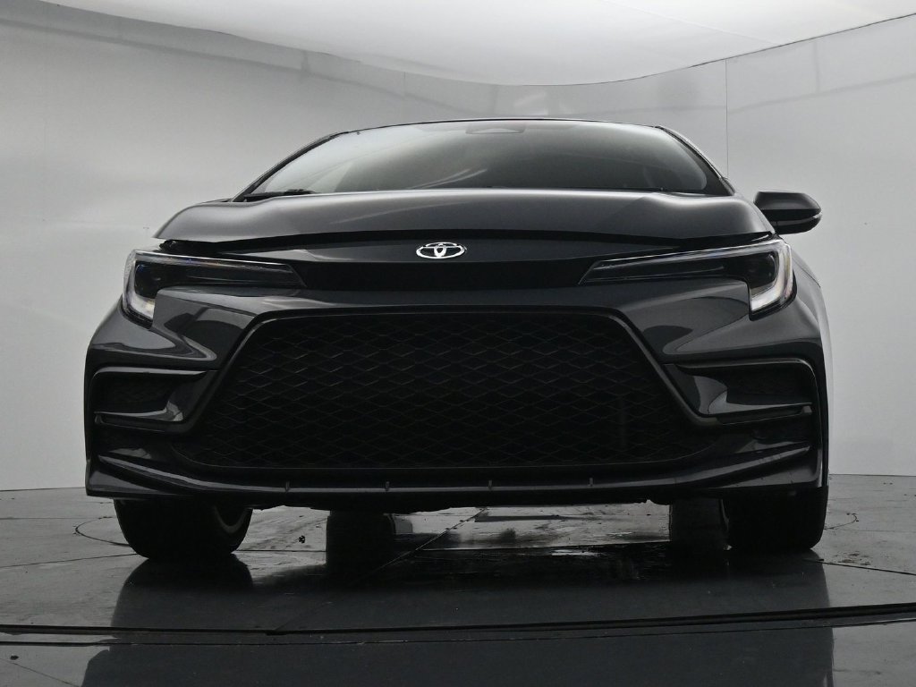 Used 2025 Toyota Corolla SE FWD image 33