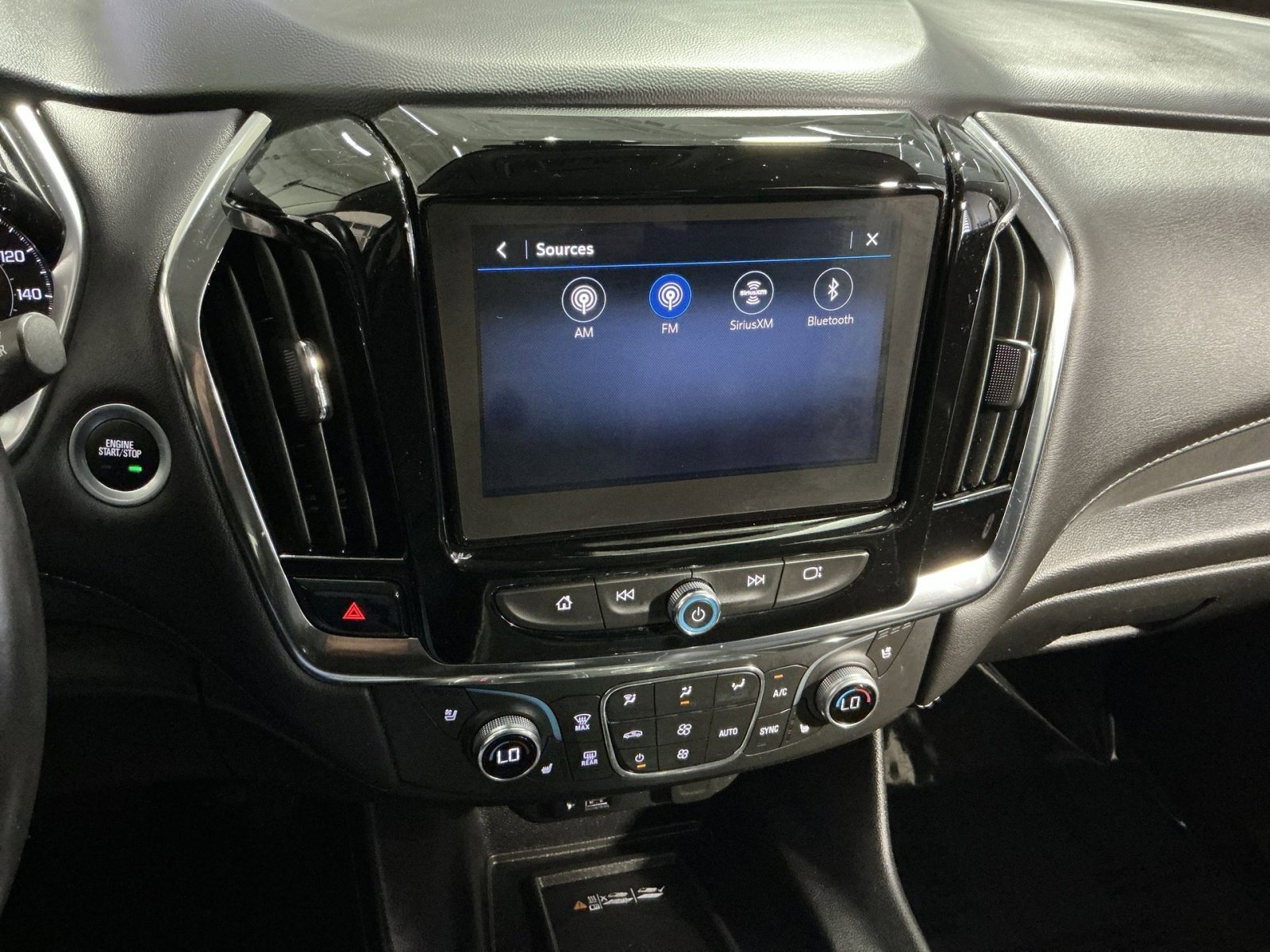 Used 2021 Chevrolet Traverse High Country w/ LPO, Cargo Package image 26