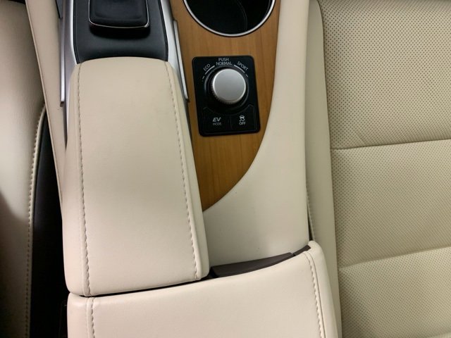 Used 2019 Lexus RX 450h AWD image 28