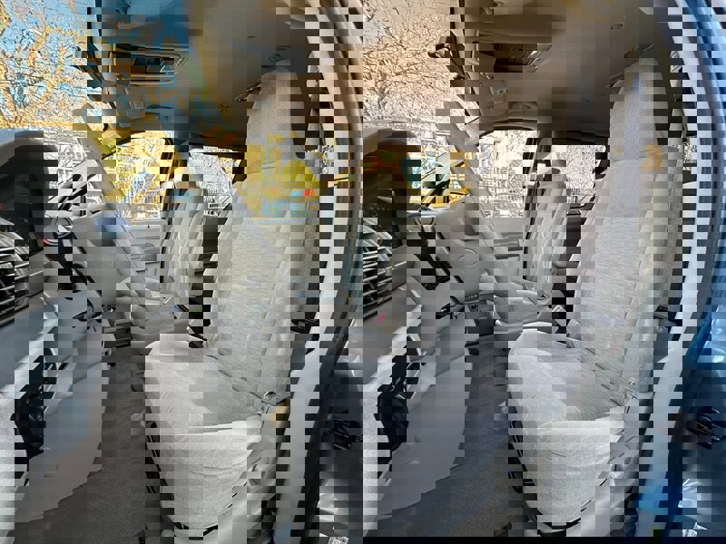 Used 2005 Ford Freestar SE image 12