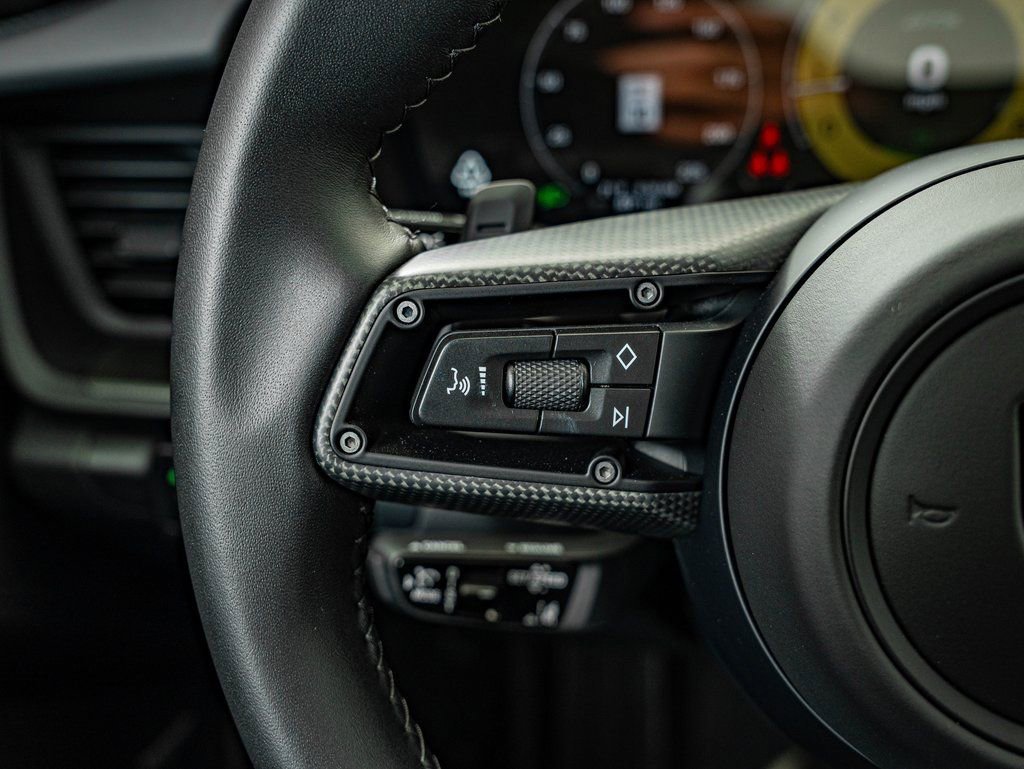 Certified 2026 Porsche 911 Carrera GTS image 33