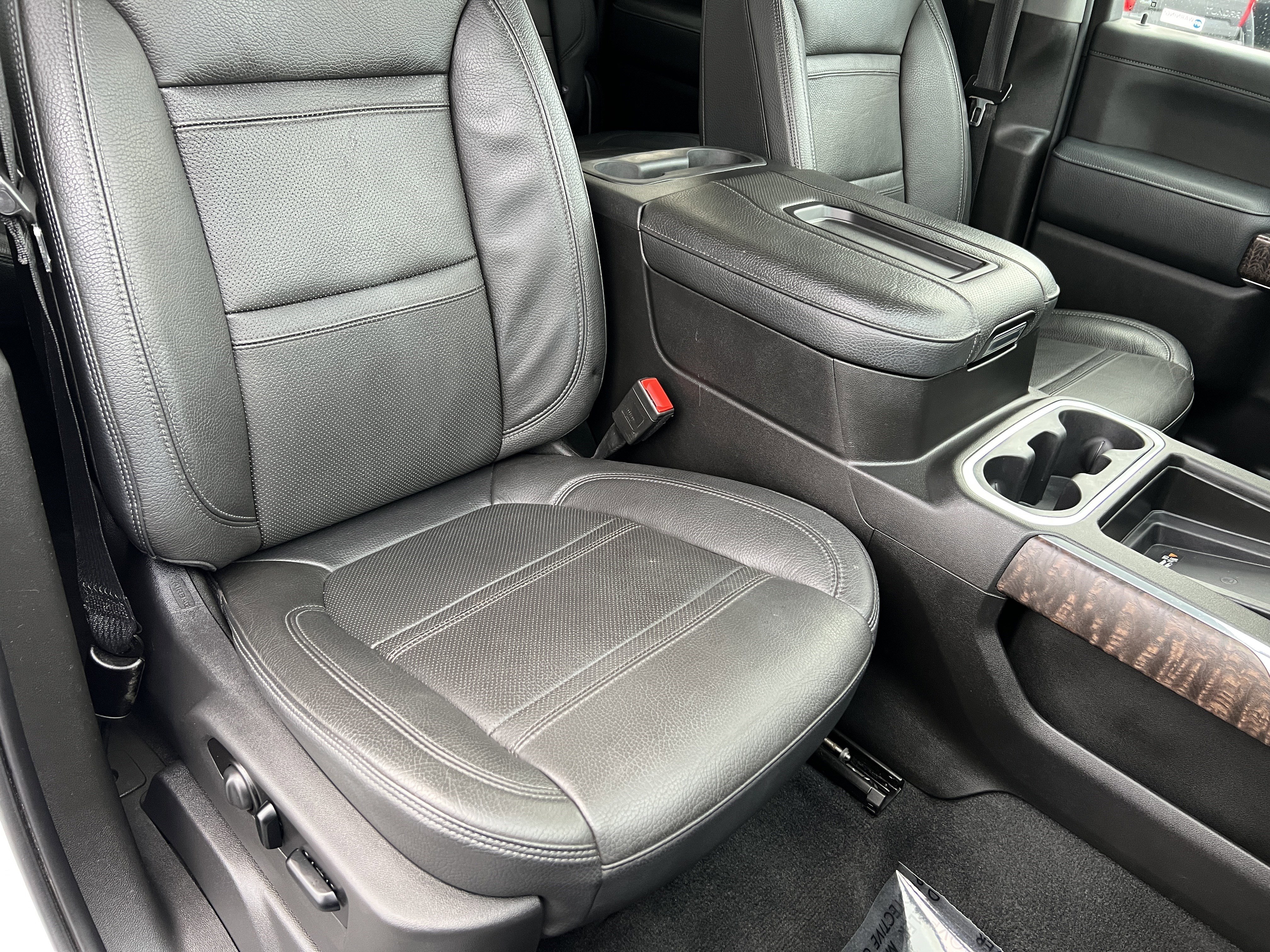 Used 2021 GMC Sierra 3500 Denali w/ Denali Ultimate Package image 24