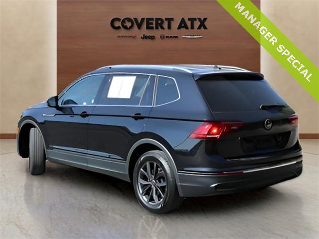 Used 2024 Volkswagen Tiguan SE image 3