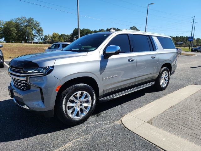 Used 2024 Chevrolet Suburban Premier w/ Premium Package image 3