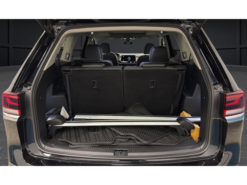 Used 2025 Volkswagen Atlas SEL Premium R-Line AWD/4WD image 27