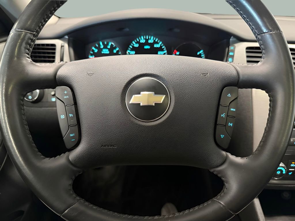 Used 2008 Chevrolet Impala LT w/ Luxury Edition Package FWD image 20