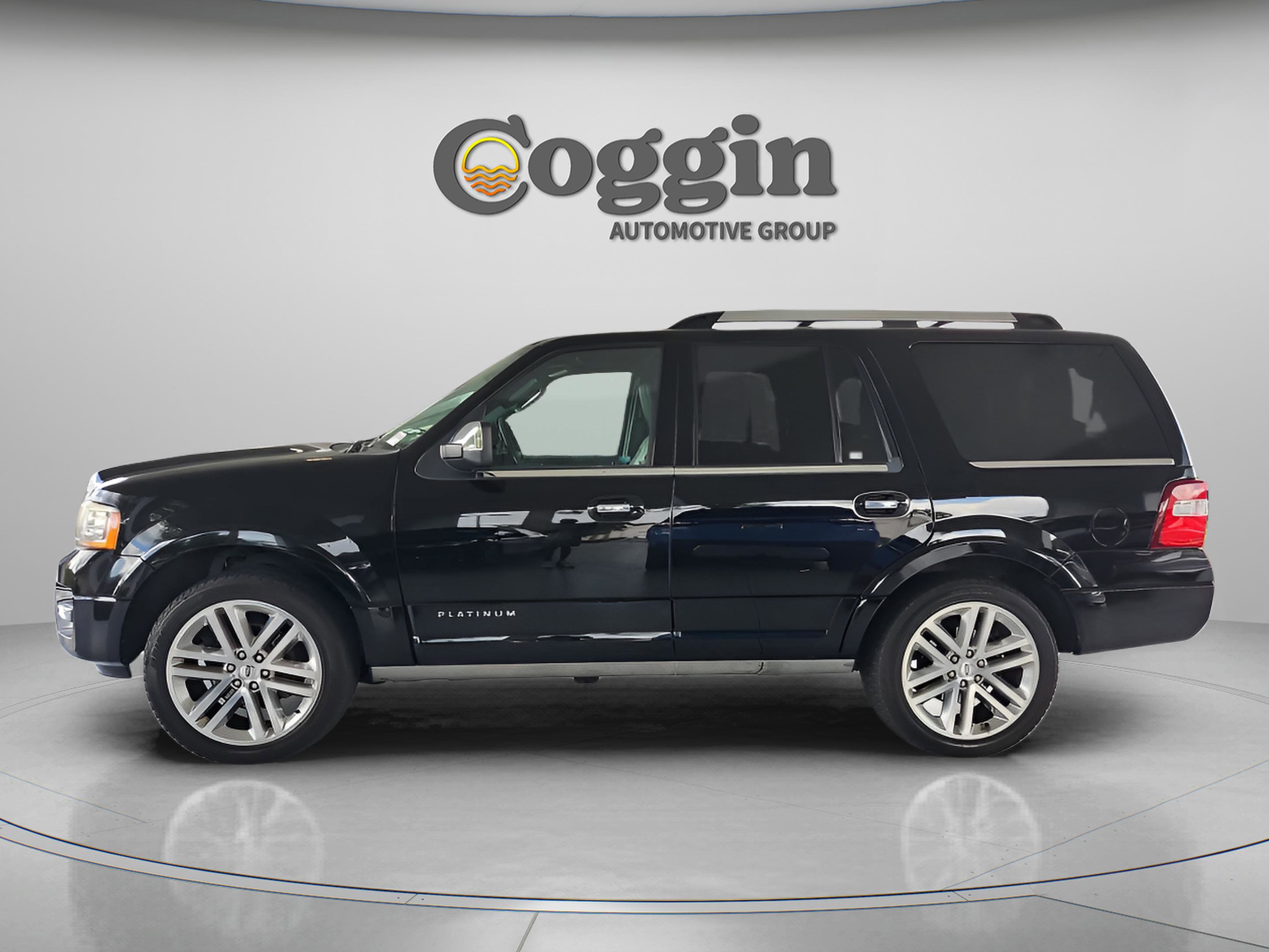 Used 2016 Ford Expedition Platinum AWD/4WD image 2